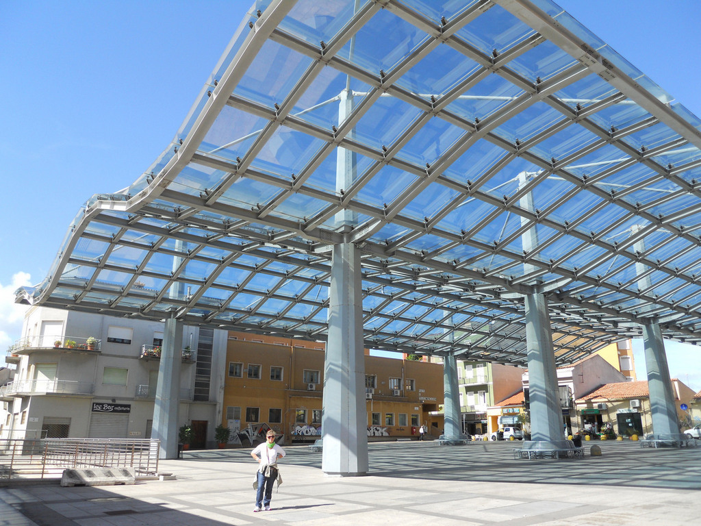 Piazza Mercato roof structures